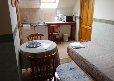 Apartman előtér 3 fő esetén